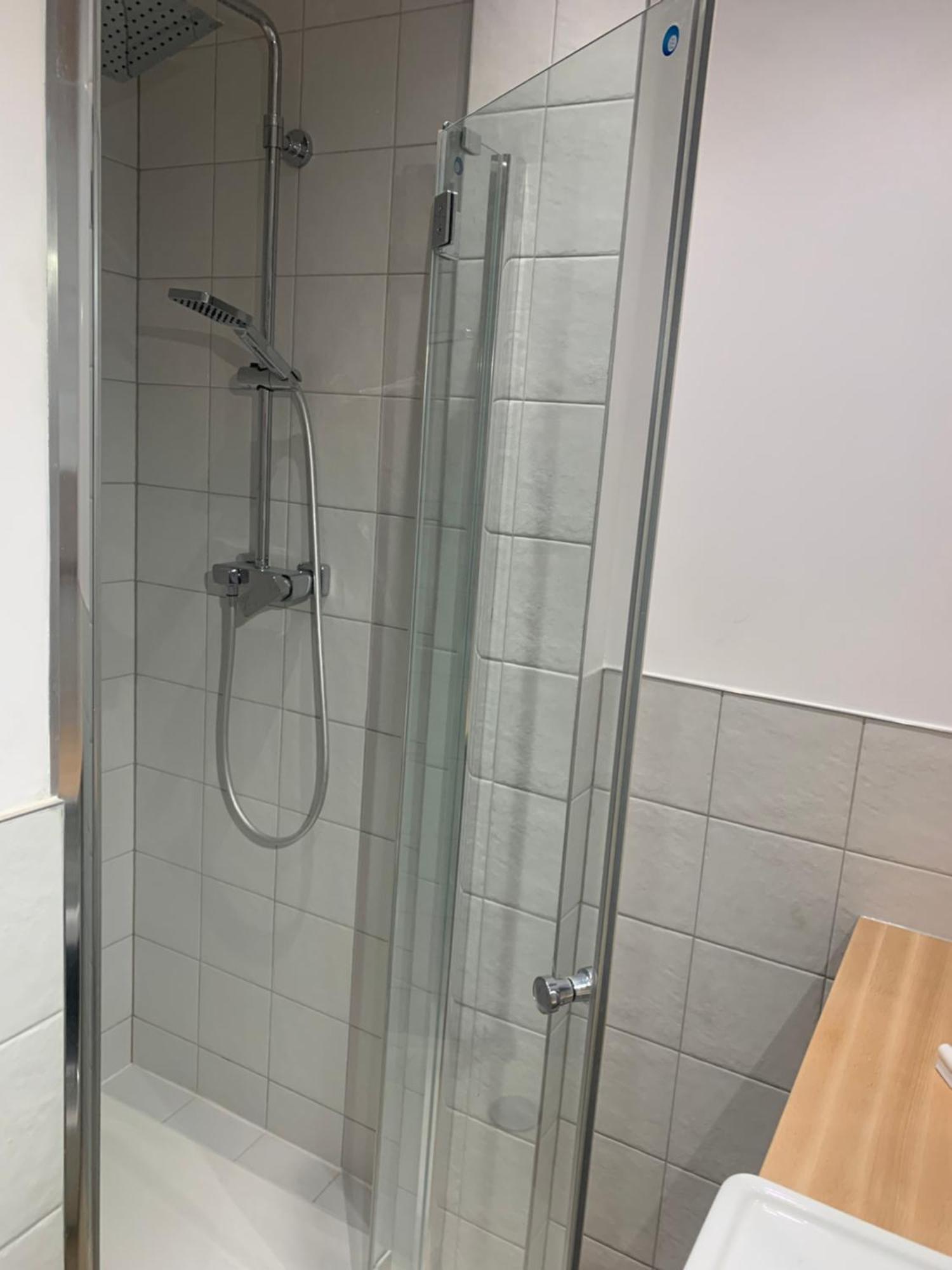 Apartament Antrakt 耶莱尼亚古拉 外观 照片